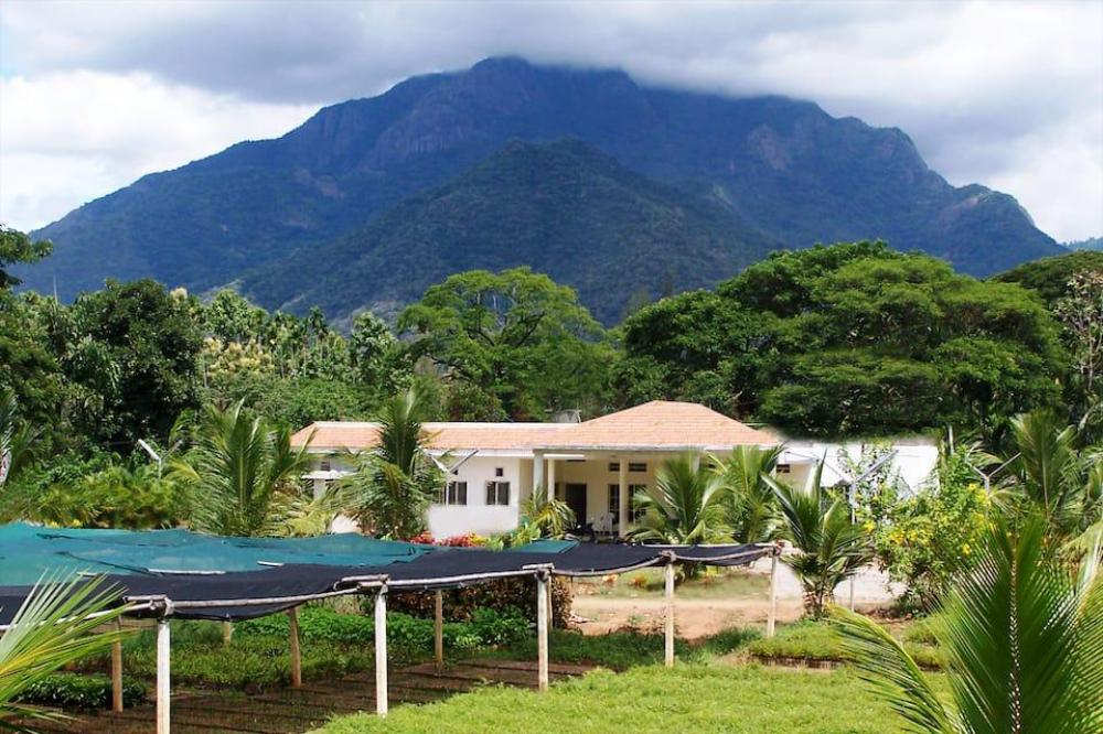 sathya garden resort