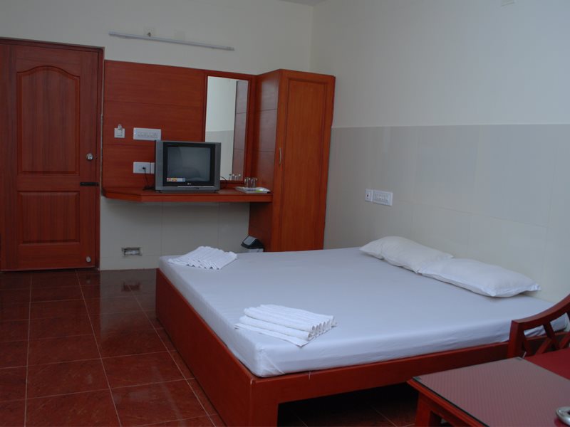 sathya garden resort