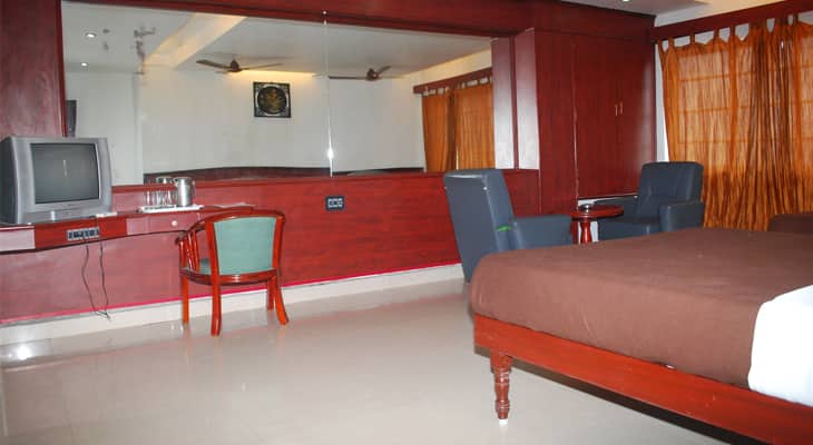 ajantha beach guest house