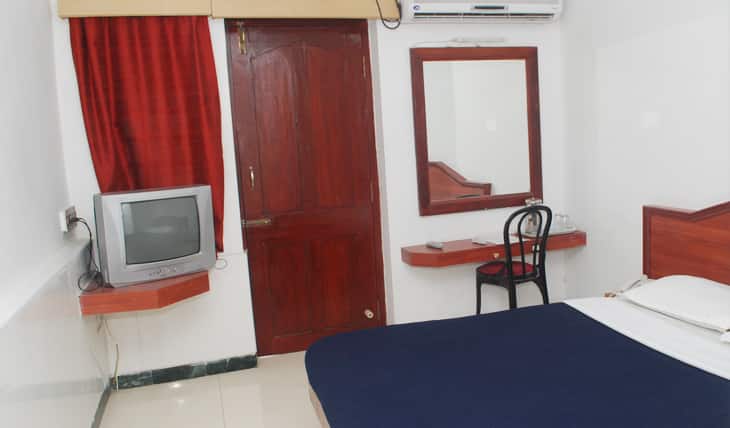 ajantha beach guest house