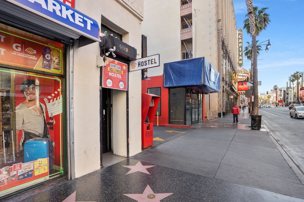 samesun hollywood hostel