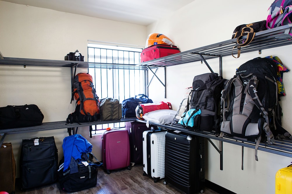 samesun hollywood hostel