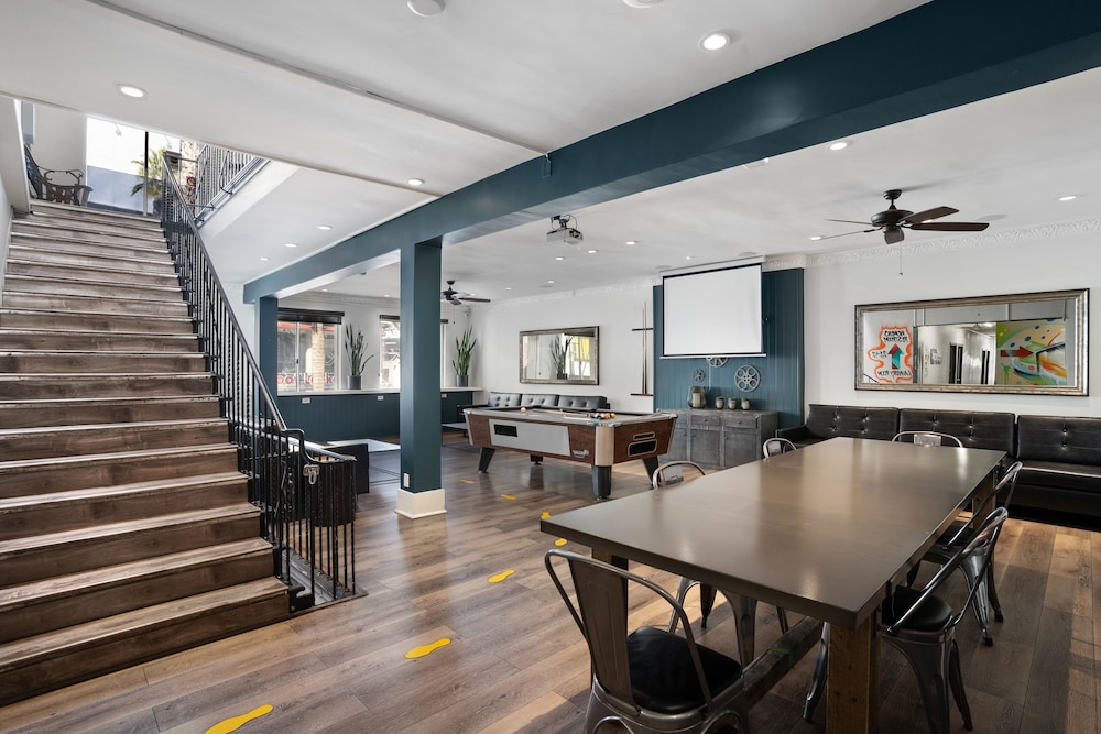 samesun hollywood hostel