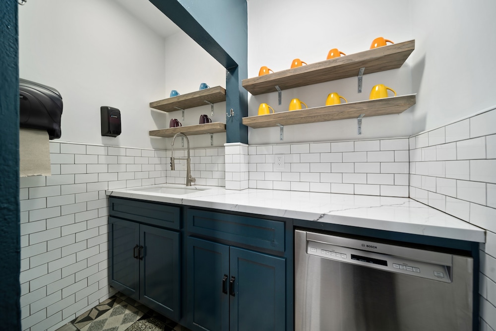 samesun hollywood hostel