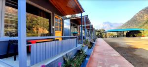 royale rainbow resort