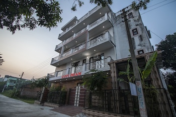 gopi dham ashram