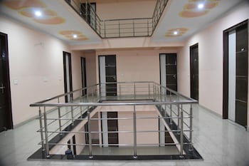 gopi dham ashram