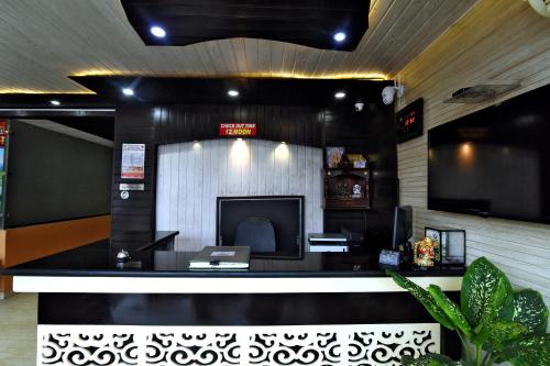 Hotel Rudraksh Inn,Bhupatwala,3 star