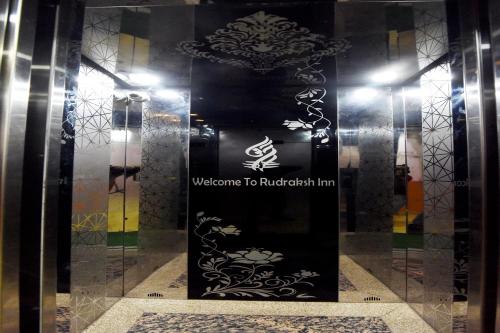 Hotel Rudraksh Inn,Bhupatwala,3 star