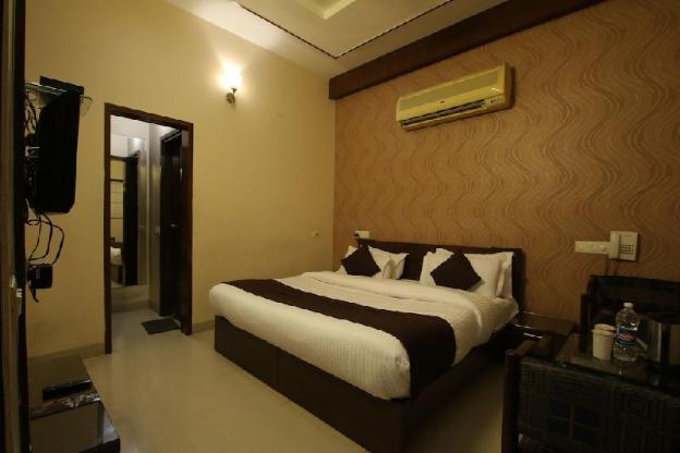 hotel maharani regency zirakpur