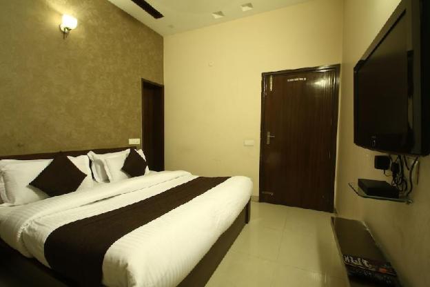 hotel maharani regency zirakpur