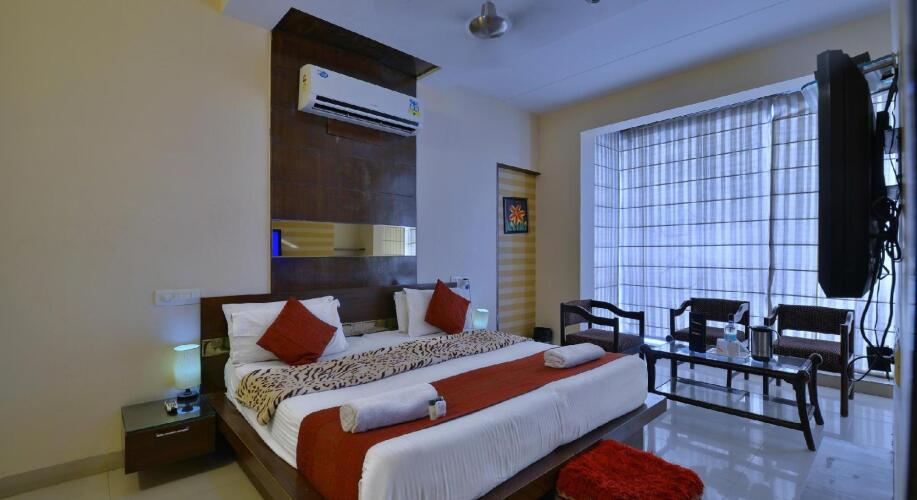 hotel maharani regency zirakpur