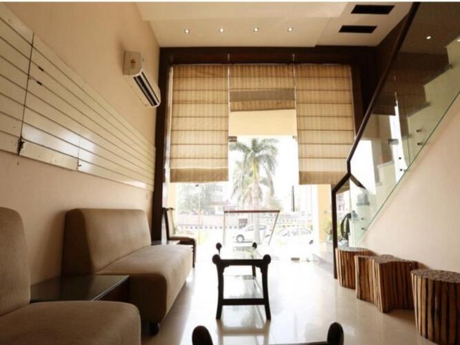 hotel maharani regency zirakpur