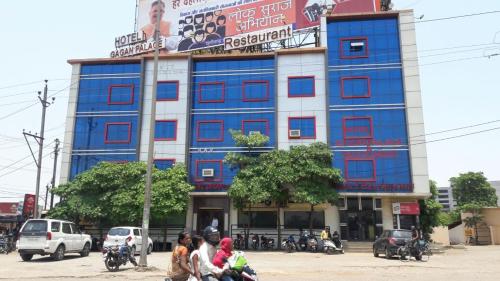 Hotel Gagan Palace,G E Road,3 star