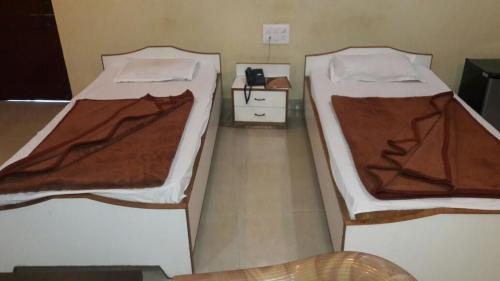 Hotel Gagan Palace,G E Road,3 star