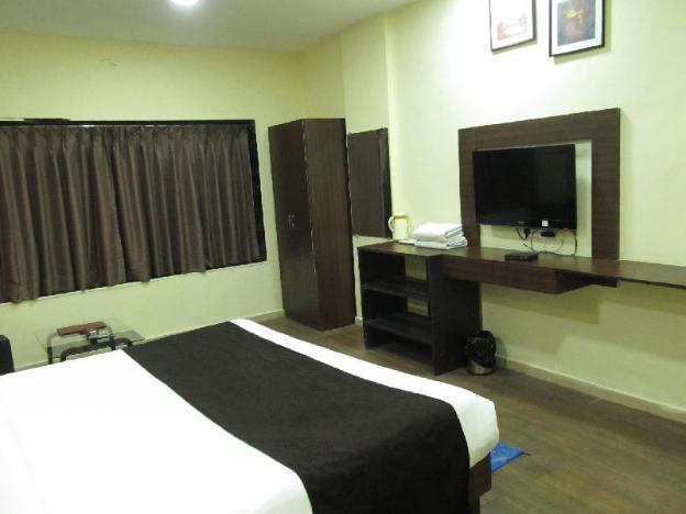 hotel sea rock villa