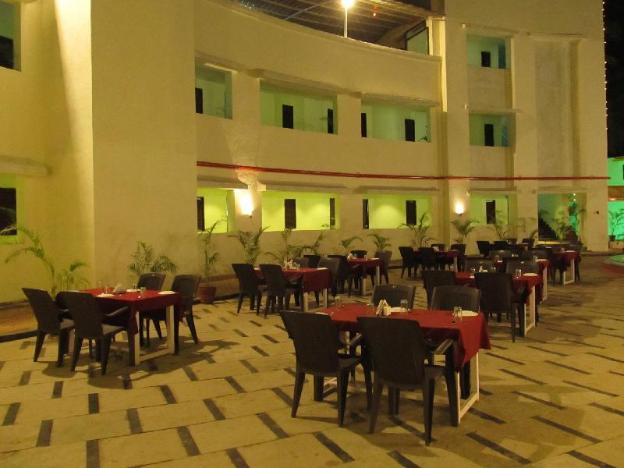 hotel sea rock villa
