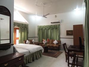 kunjpur guest house