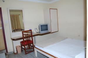 Green's Residency,Near Tipu's Summer Palace,2.5 star