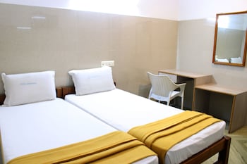 hotel saravanaa