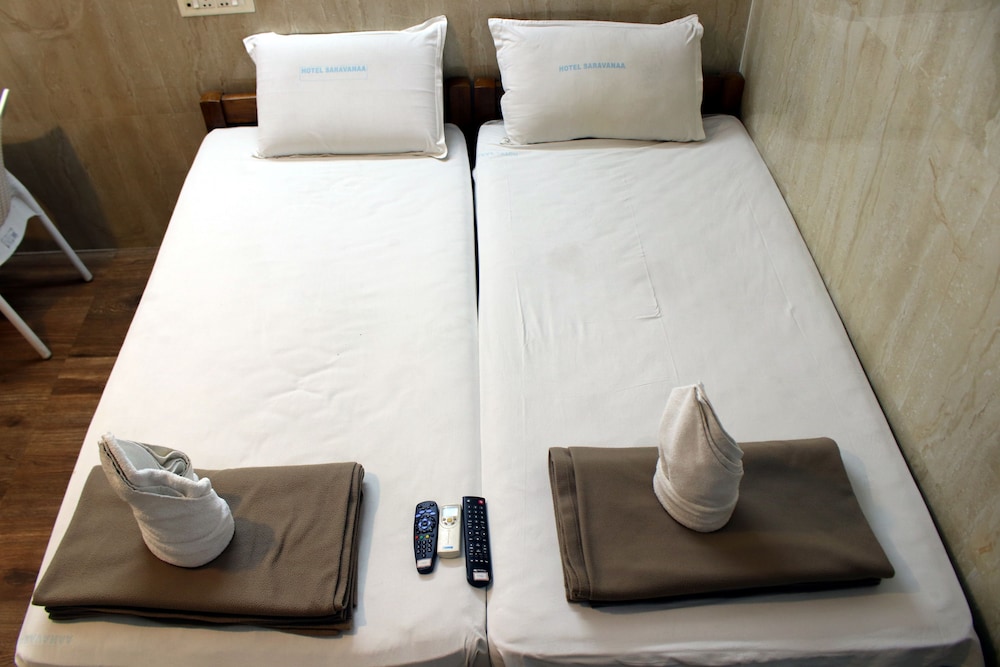 hotel saravanaa
