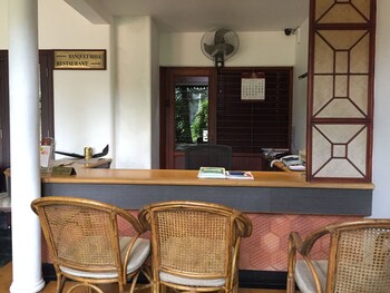 River Banks Madaparambil Resort,Kochi>>Idukki,3 star