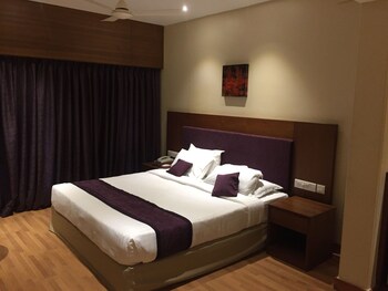 River Banks Madaparambil Resort,Kochi>>Idukki,3 star