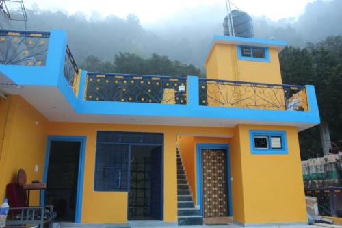 hotel golden crown