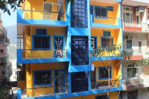 hotel golden crown
