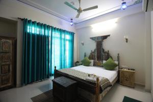 Little Ganesha Inn,Jhalana Doongri>>Jaipur,2 star