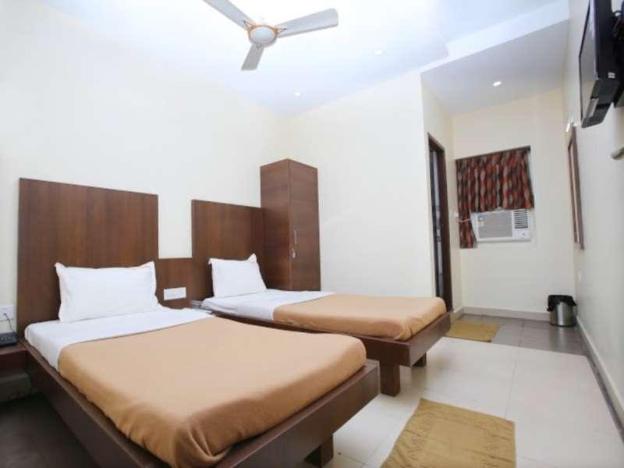 udayam towers hotel porur
