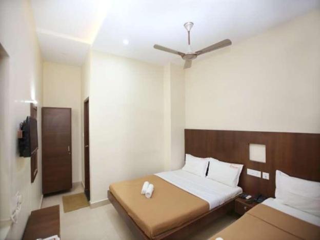 udayam towers hotel porur