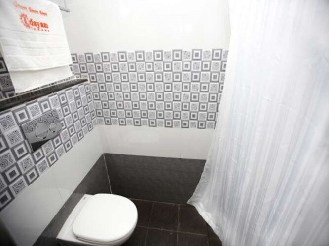 udayam towers hotel porur