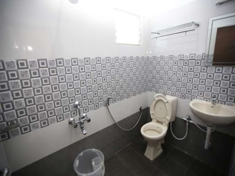 udayam towers hotel porur