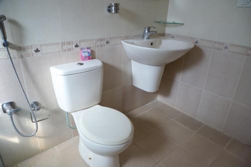 Hotel Canaan,Puthukudierupu,2 star