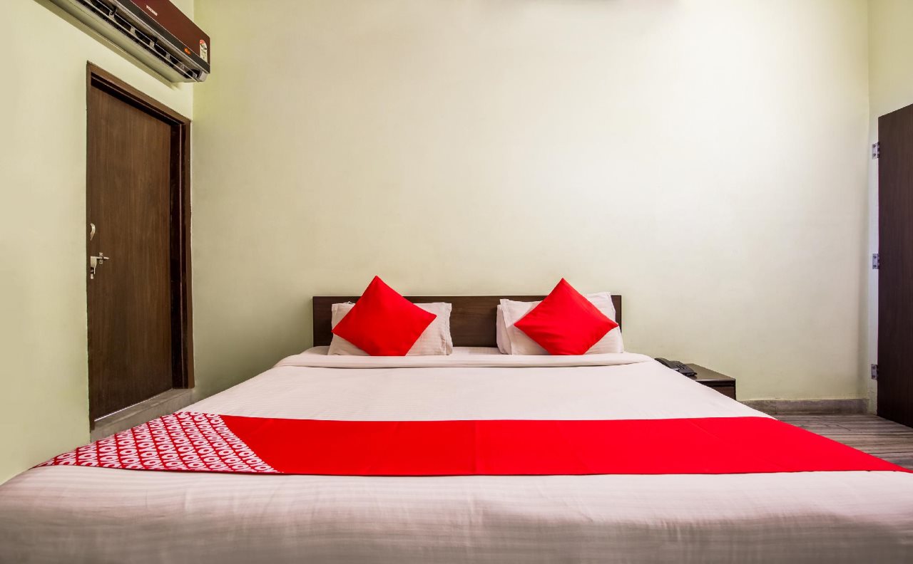 hotel raghukul