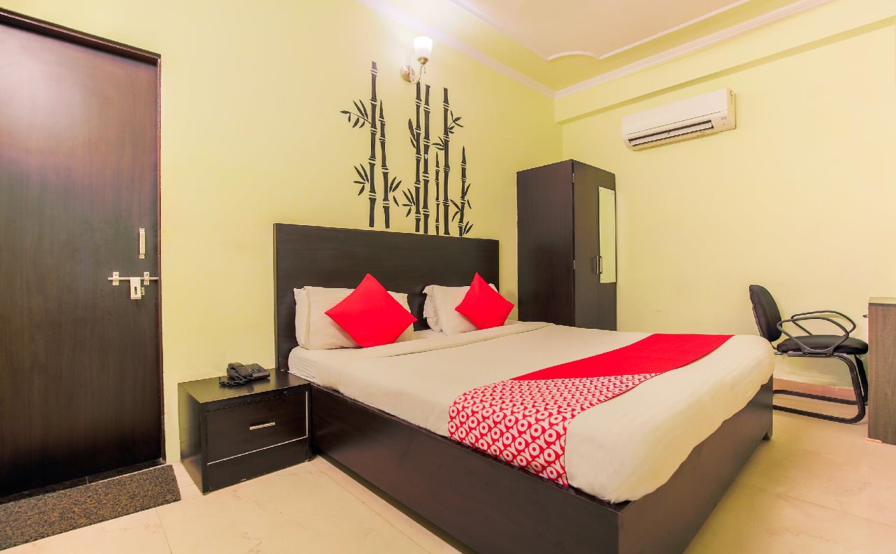hotel raghukul