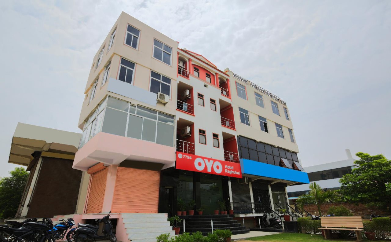 hotel raghukul