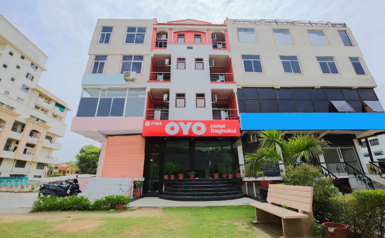 hotel raghukul