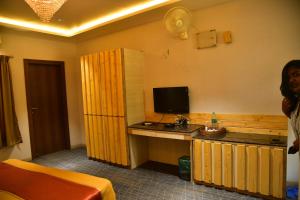 wildernest hilltop resort