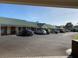 arthur phillip motor inn