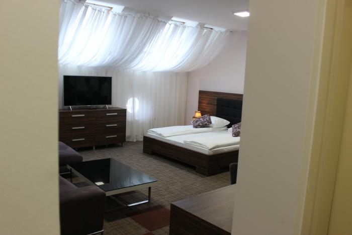 hotel story