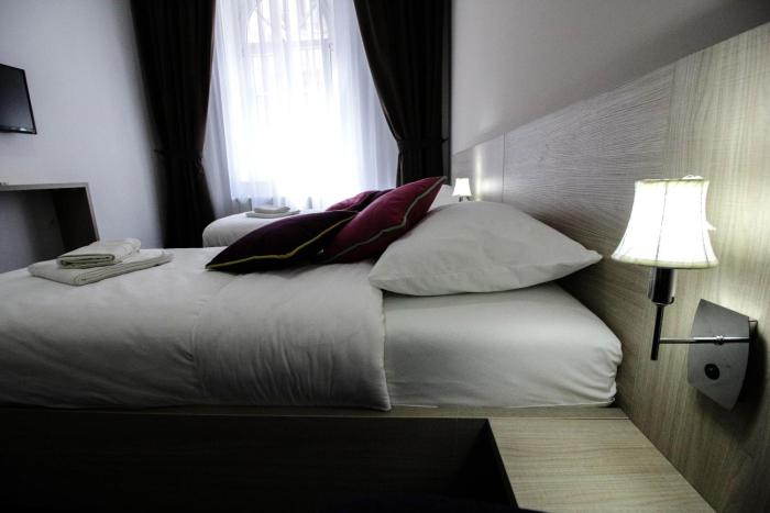 hotel story
