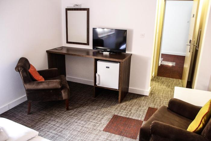 hotel story