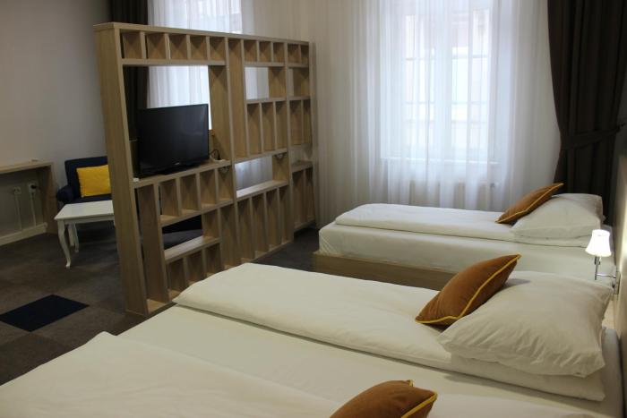 hotel story