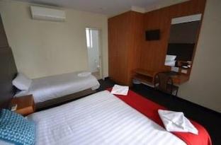 Heathcote Hotel,Engadine>>Camden Park,4 star