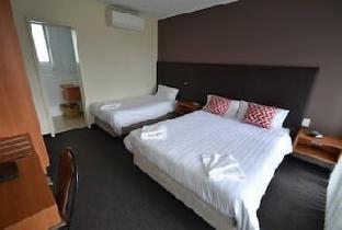 Heathcote Hotel,Engadine>>Camden Park,4 star