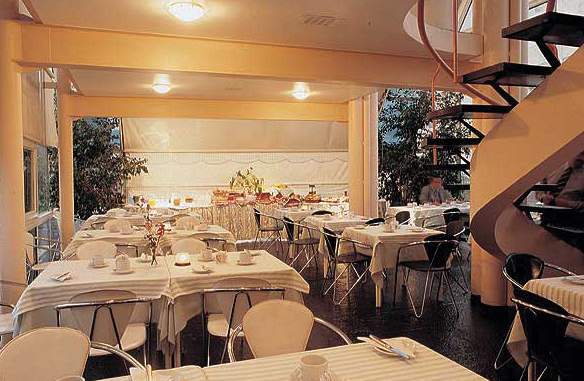 el conquistador hotel