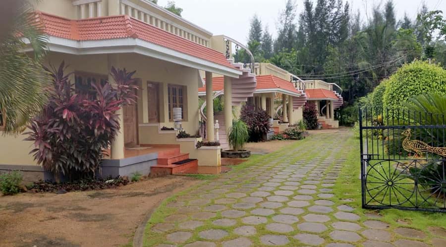 srishty garden resorts