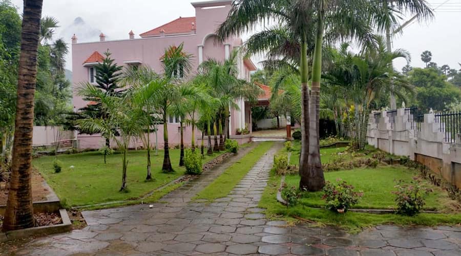 srishty garden resorts